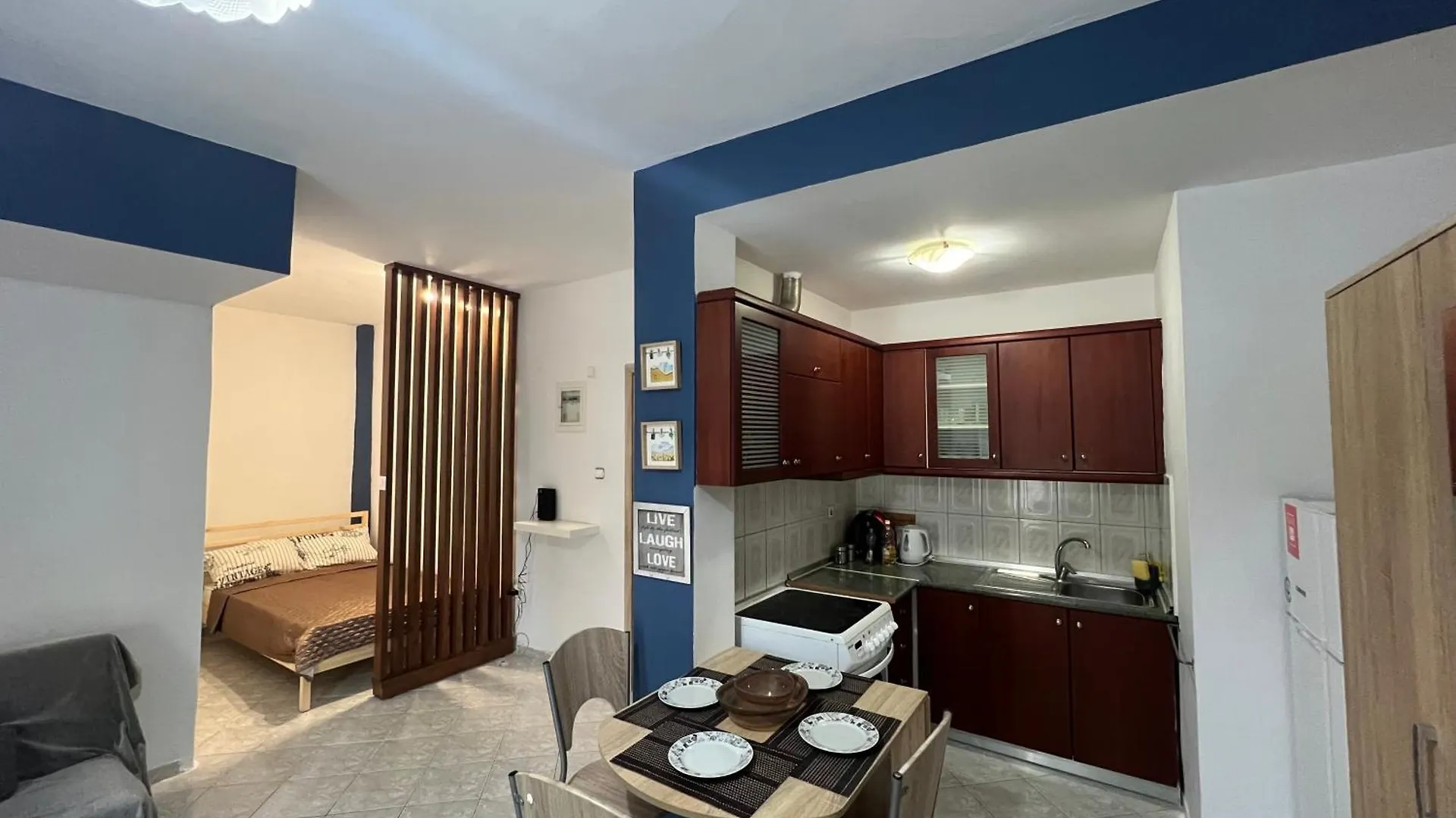Dimitris Flat Apartman Néi Epivátesz