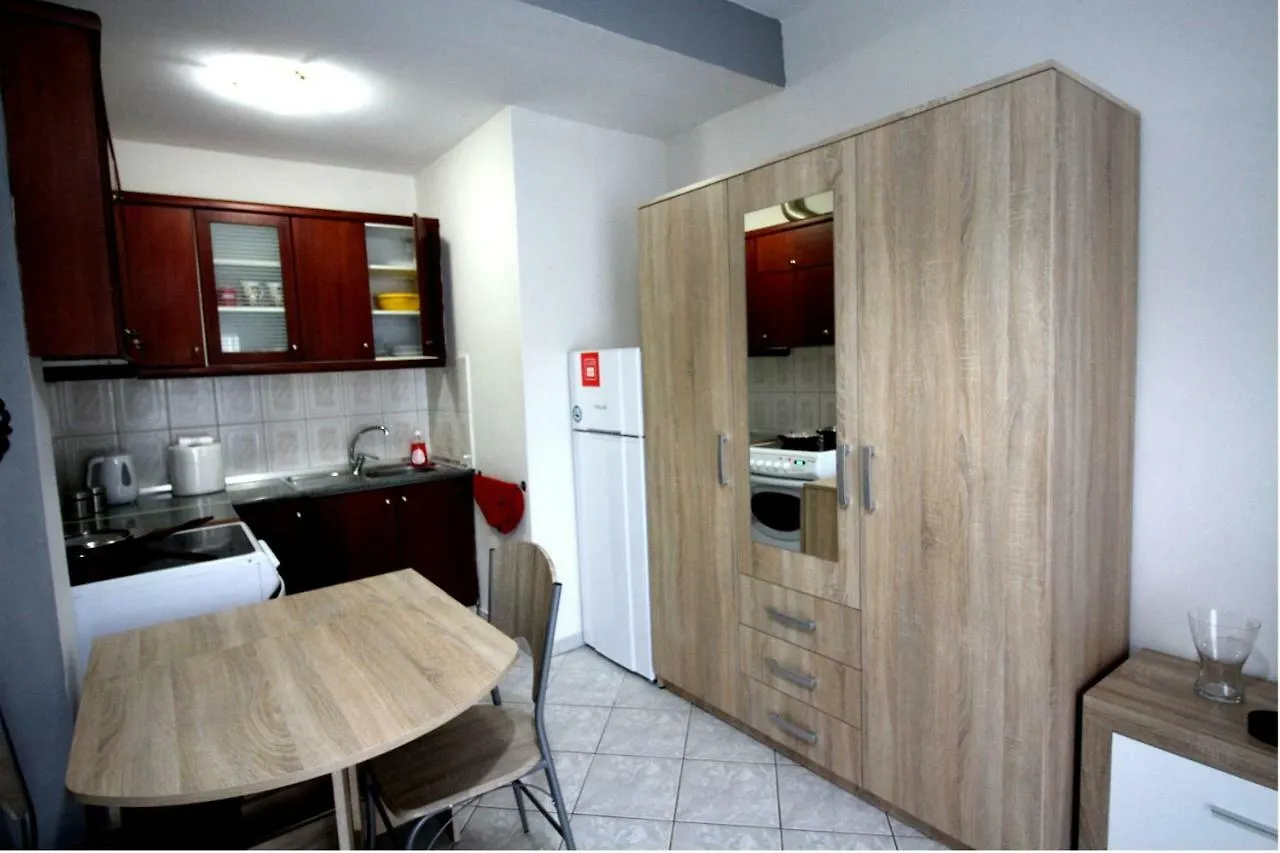 Dimitris Flat Apartman Néi Epivátesz